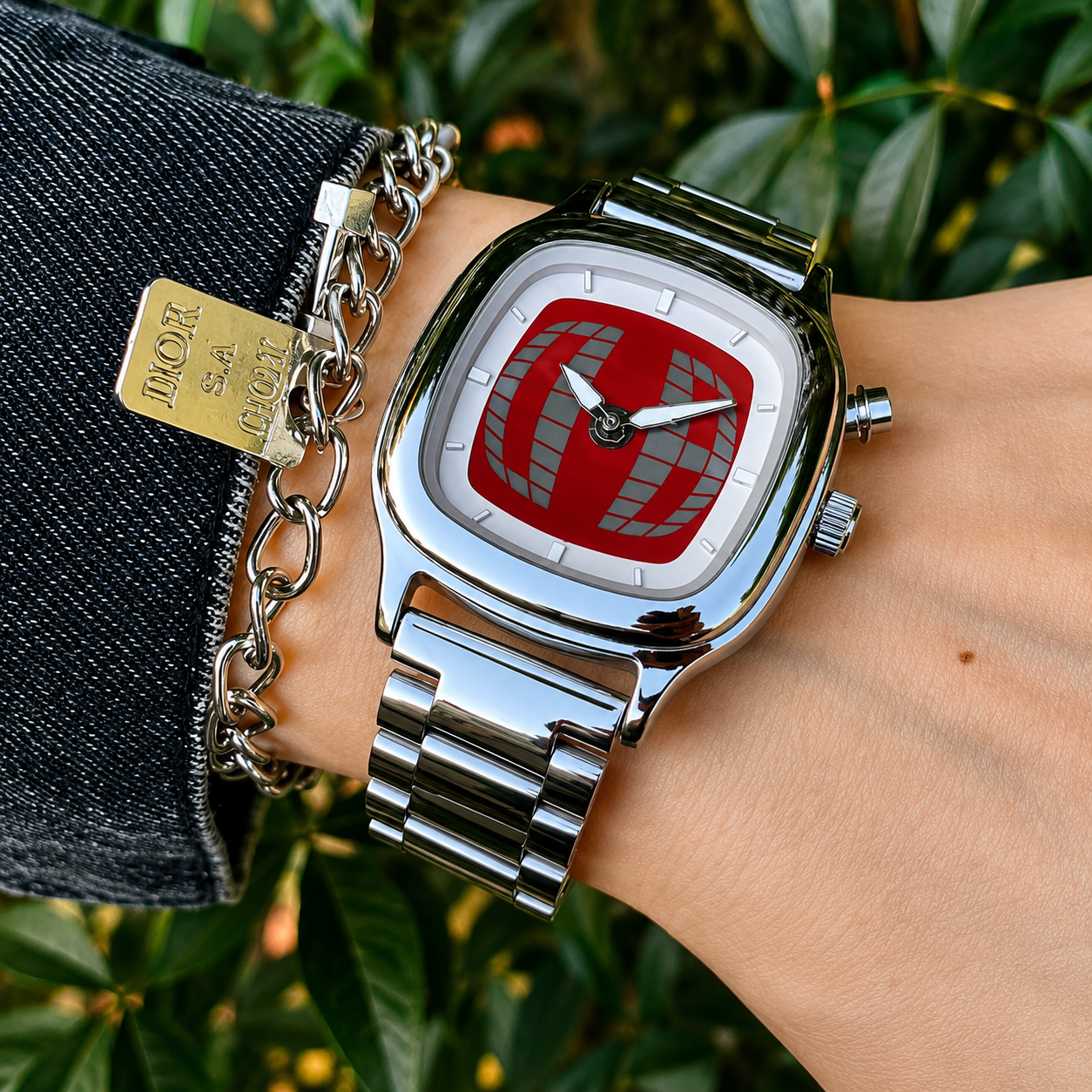 Unisex Square Quartz Watch